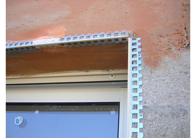 Cornière COIN 30x30mm avec bord PVC blanc Catnic 6000 pièce 3mètres