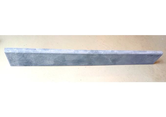 Plinthe SCIE MEULE 600x70x15mm pierre bleue Vietnam avec chanfrein 3mm pièce