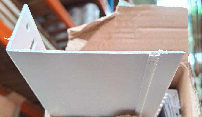 Cornière.Rail départ LW.L 200x10x4cm PVC pièce 2mètres
