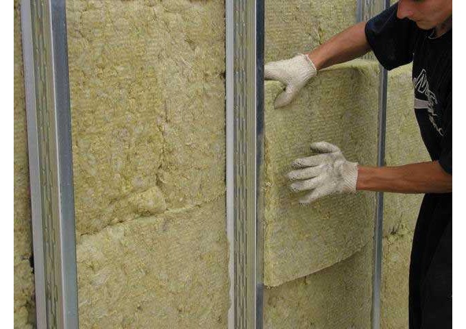 Rockwool Rockmin Plus 14cm Isolant laine de roche en PANNEAU semi.rigide RF ballot 4.27m²