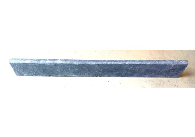 Plinthe GHOTIC 600x70x15mm pierre bleue Vietnam avec chanfrein 3mm pièce