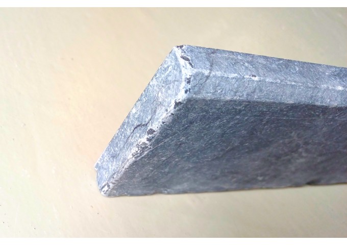 Plinthe GHOTIC 600x70x15mm pierre bleue Vietnam avec chanfrein 3mm pièce