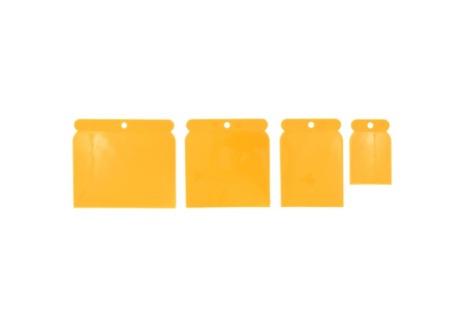 Couteaux mastic.silicone avec manche plastique 4 pièces